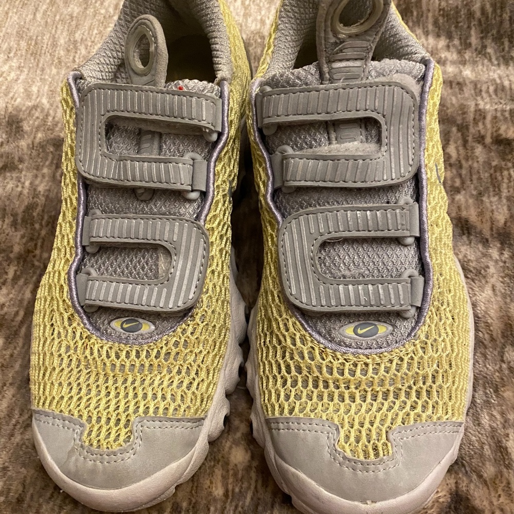 Nike Air Kukini circa 2003 RARE EUC. 7.5
